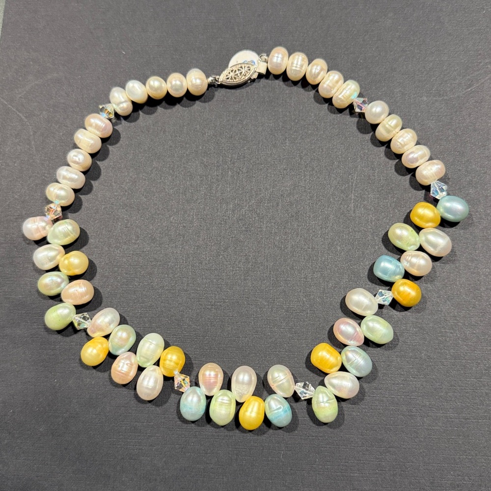 Unique Multicolor 16” Freshwater Pearl Choker Necklace - Picture 2 of 3
